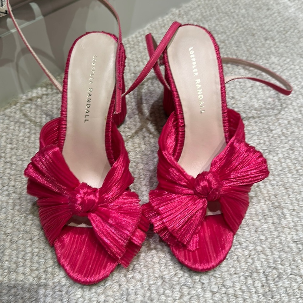 Gorgeous Loeffler Randall pink heels! Size 7 1/2!